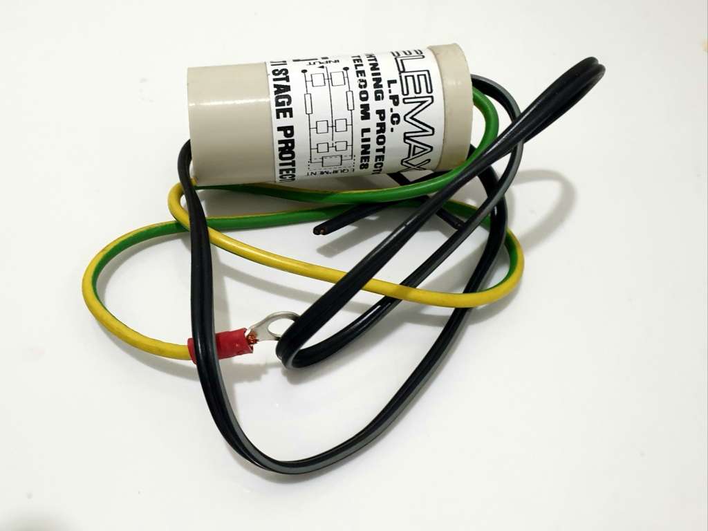 Telecoms Lightning Protector/Capacitor (BID PER EACH PIECE)