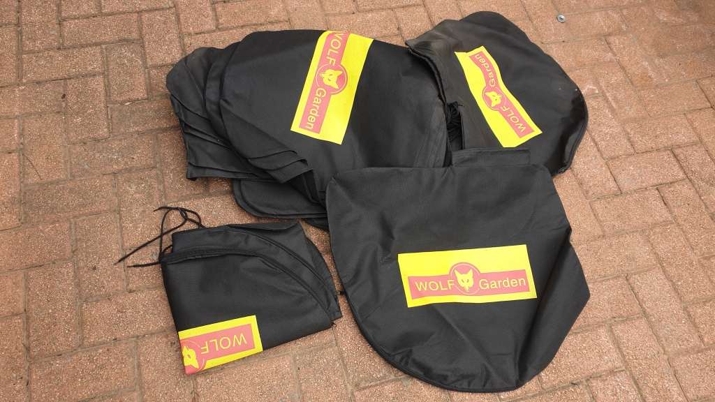 Wolf Zippable High Quality Leaf Blower (BID PER BAG)!!!