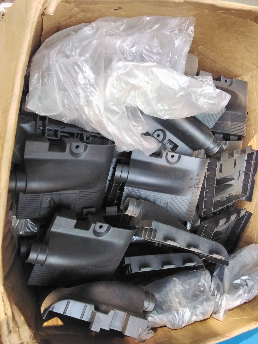 Briggs & Stratton UNLABELLED Outer Air Filter Cover (BID PER PIECE)!!!