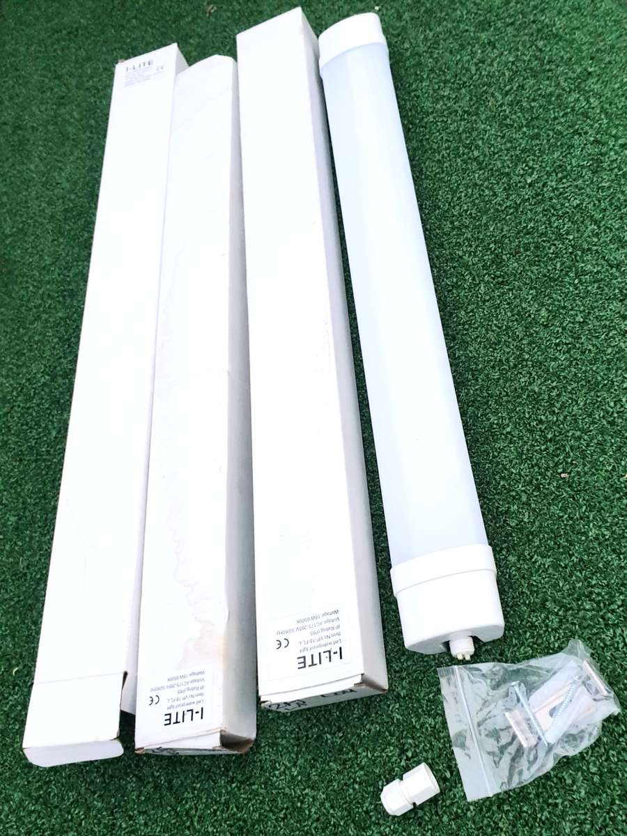 2FT Waterproof Light Tubes (BID PER TUBE)!!!