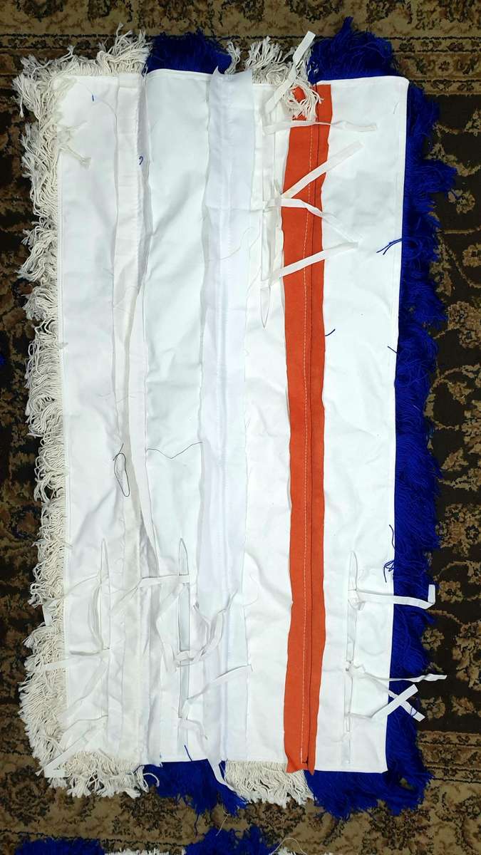 (WHITE COLOUR)..Hand-Made Foot Massaging Carpets (100x60)cm x .9kg (BID PER RUG)!!!