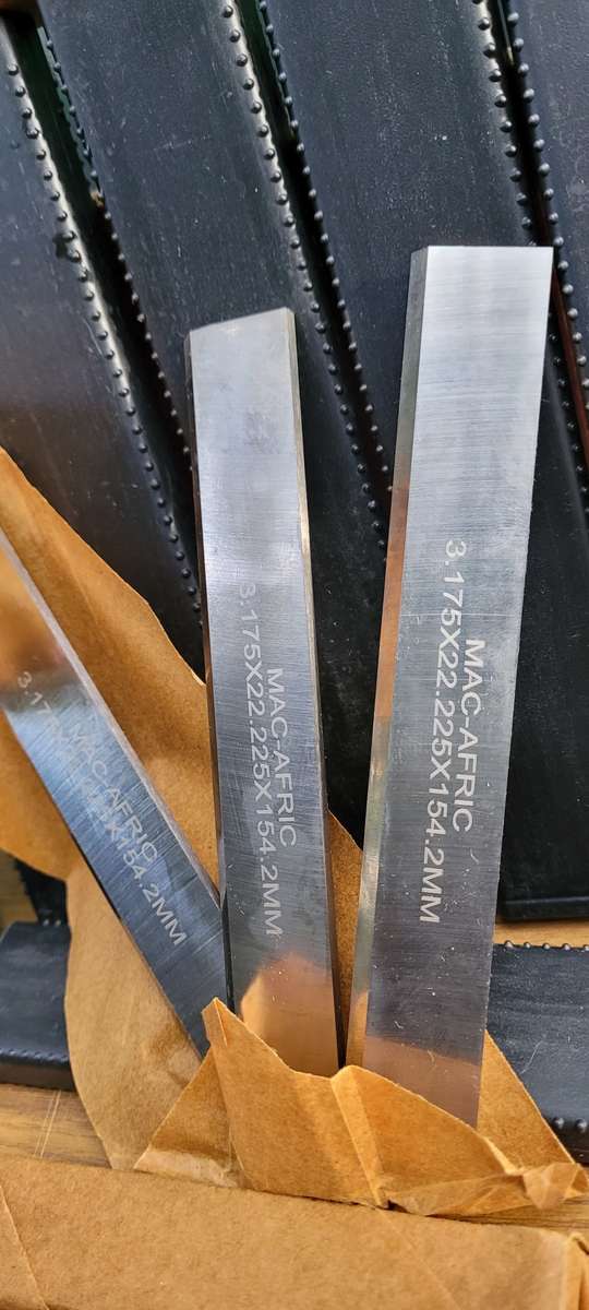 HSS Lathe Machine Cut-Off Blades 3.175x22.225x154.2mm  (BID PER SET OF 3x)