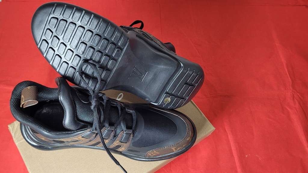 LAST PAIR - Louis Vuitton (Paris) Archlight High-End Men`s Sneakers SA 9.5 / 44 EU (NO BOX)