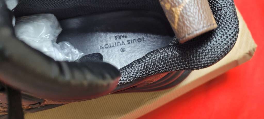 LAST PAIR - Louis Vuitton (Paris) Archlight High-End Men`s Sneakers SA 9.5 / 44 EU (NO BOX)