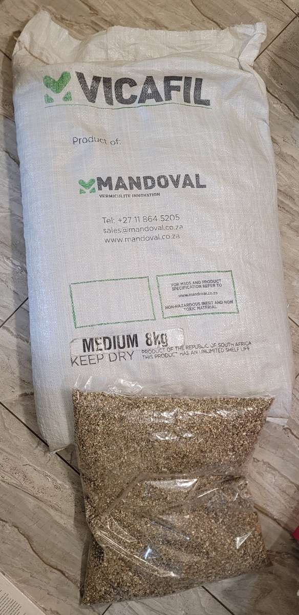 8Kg Bag Vicafil Magic Earth Vermiculite-Conditions The Soil For Plants/Verge  (BID PER BAG)!!!