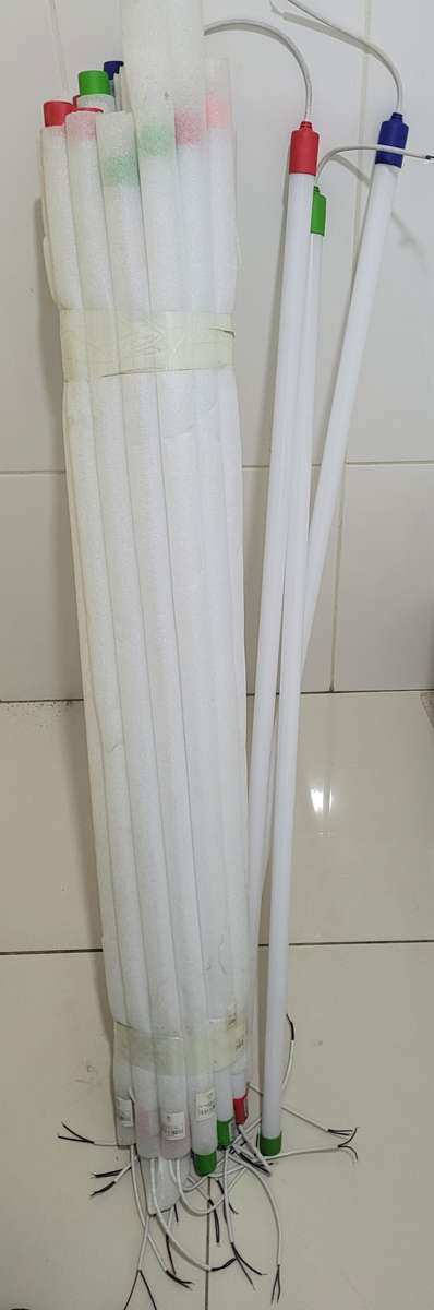 ASSORTED Waterproof/Colourful 1.2m, 18w T8 LED Tube  Lights YEYFL20 . Bid Per Tube