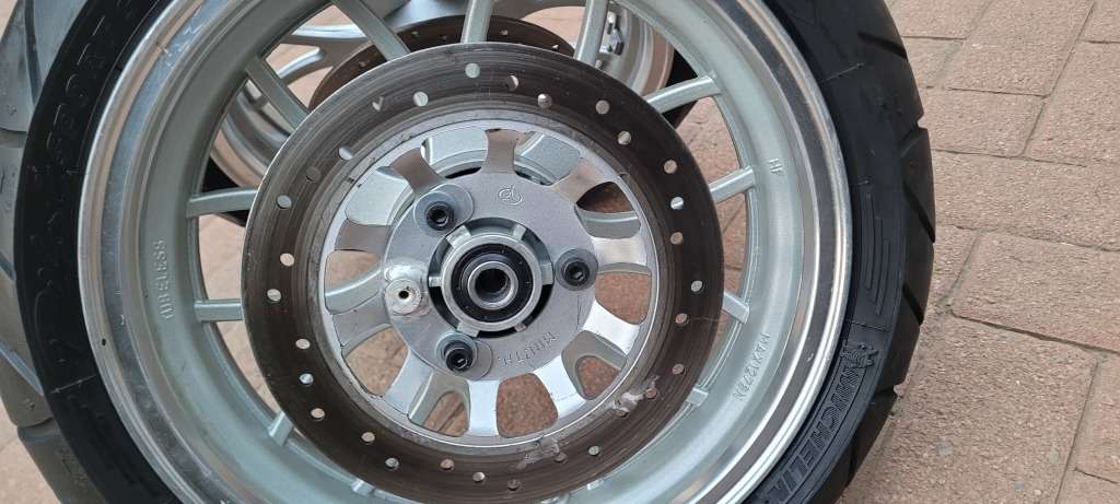 ALMOST NEW - 2x MICHELIN Pilot Sport Super Bike Rim, Tyre & Brake Disc 13/60-13  (Bid Per Lot)