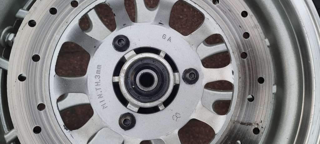 ALMOST NEW - 2x MICHELIN Pilot Sport Super Bike Rim, Tyre & Brake Disc 13/60-13  (Bid Per Lot)