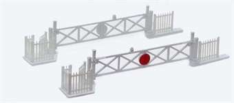 Peco LK50 level crossing gates