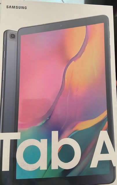 Samsung cell phone and Tablet combo