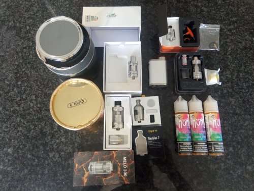 Vape tanks, mod and juices: Geekvape Ammit, Nautilus 2, Melo 3 mini and 300, Uwell Crown III, etc..