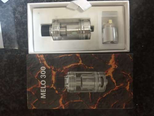 Vape tanks, mod and juices: Geekvape Ammit, Nautilus 2, Melo 3 mini and 300, Uwell Crown III, etc..