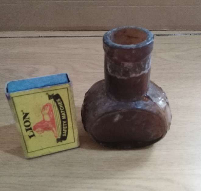 A Collection of 5 Vintage Bottles.