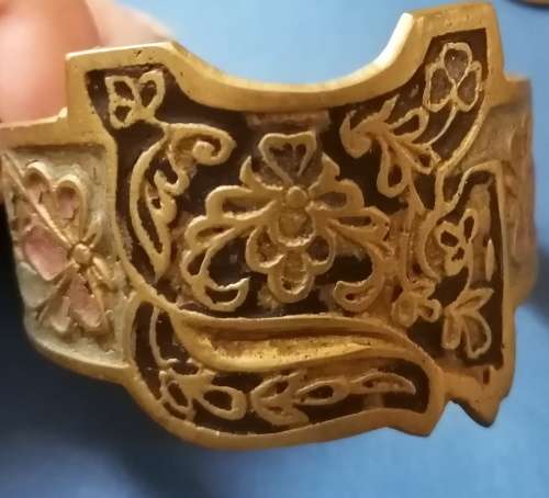 Collection of 16 brass and other antique collectables