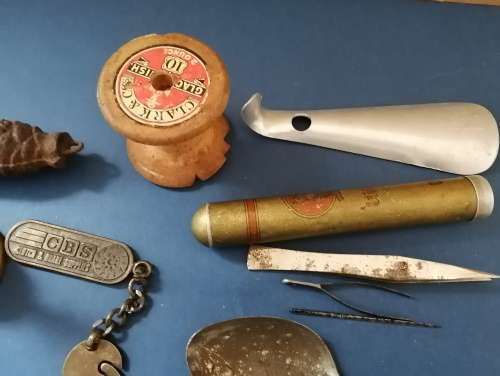 Collection of 16 brass and other antique collectables