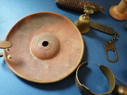Collection of 16 brass and other antique collectables