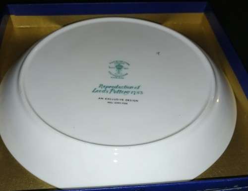Six Vintage Items including a Staffordshire Bone China Commemorative plate finished in 22 ct