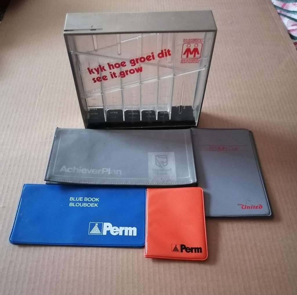 A Collection of vintage bank items (Saambou piggy bank), United, Perm, Standard Bank