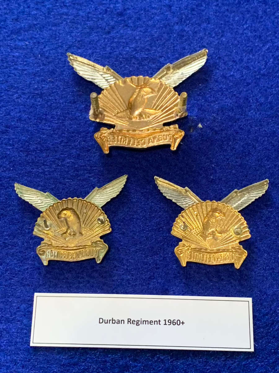 Durban Regiment 1960+, Cap Badge and Set of collar Badges