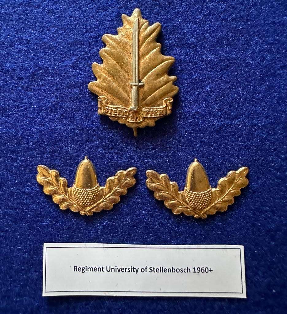 Regiment University of Stellenbosch 1960+, Cap Badge and Set of Collar Badges