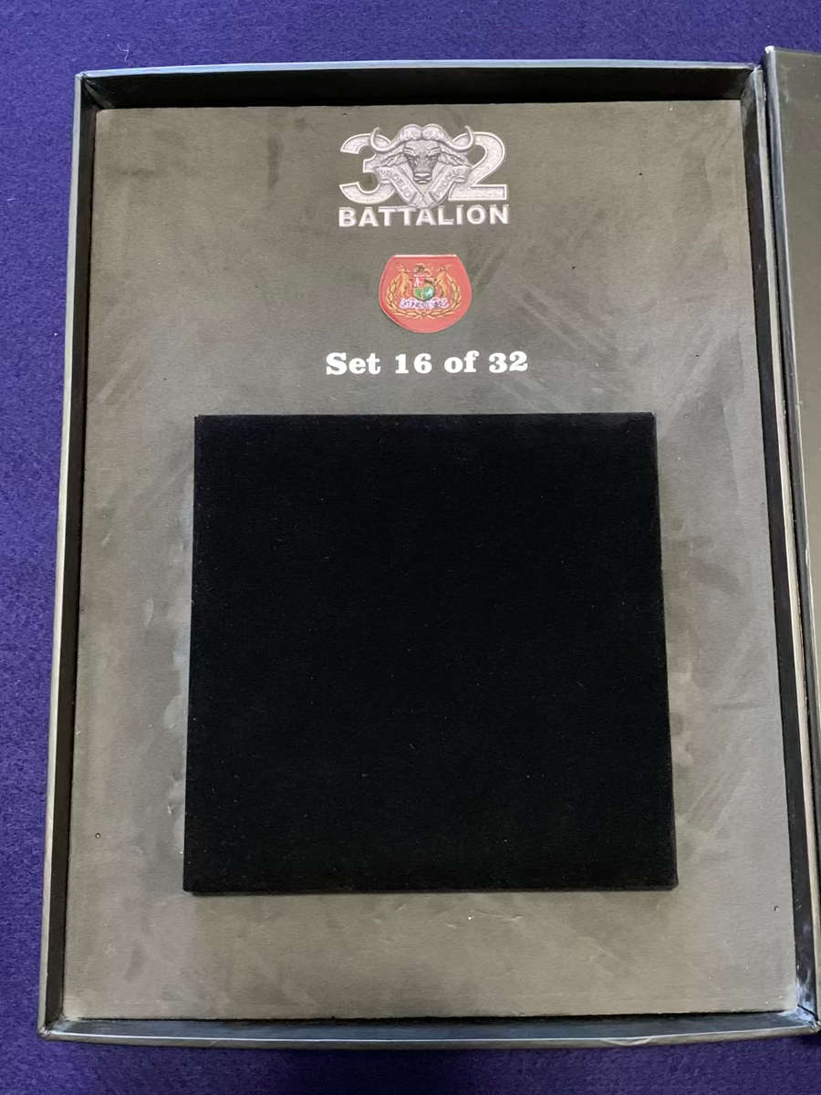 32 Bn Regimental Sergeant Major Collection - 1976 to 1993 - Medallions and Sketches (1 of 32 Exist)