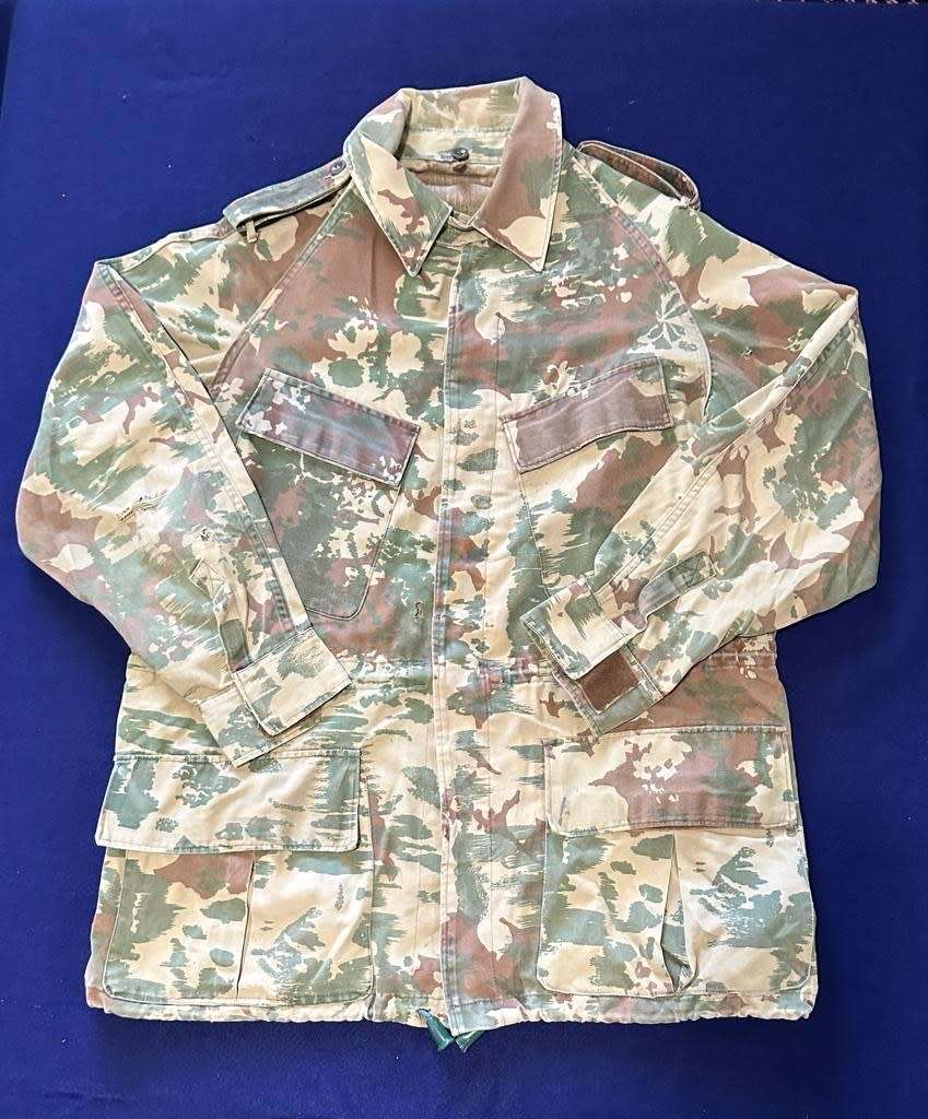 SAP Koevoet 1st Type Camouflage Bushjacket - Year 1971 - Original Used with StarBurst Patterns