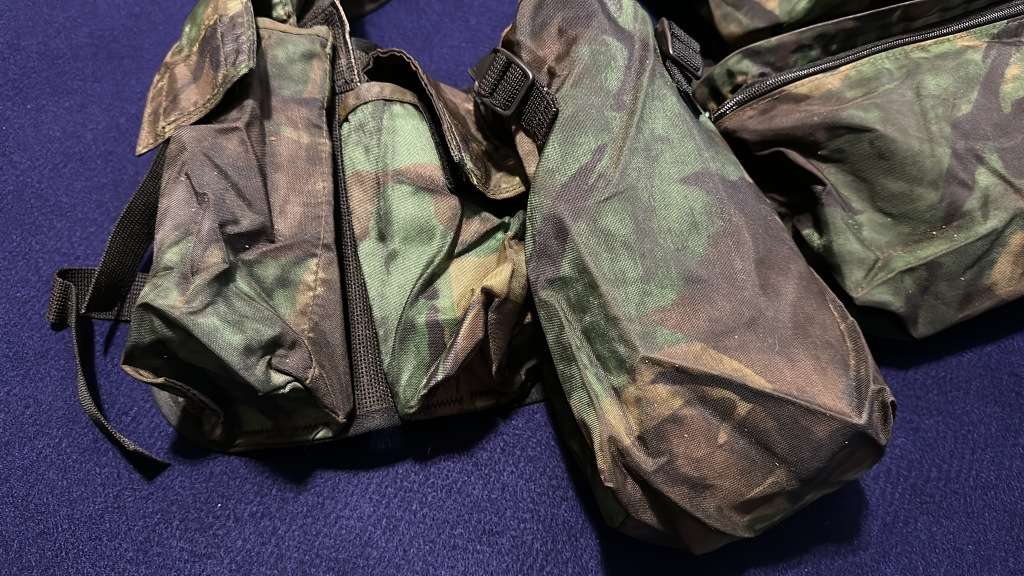 32Bn Camoflage Combat Rig - Size Large