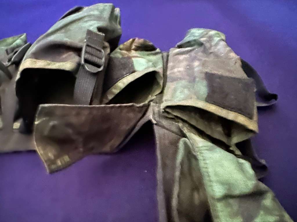 32Bn Camoflage Combat Rig - Size Large