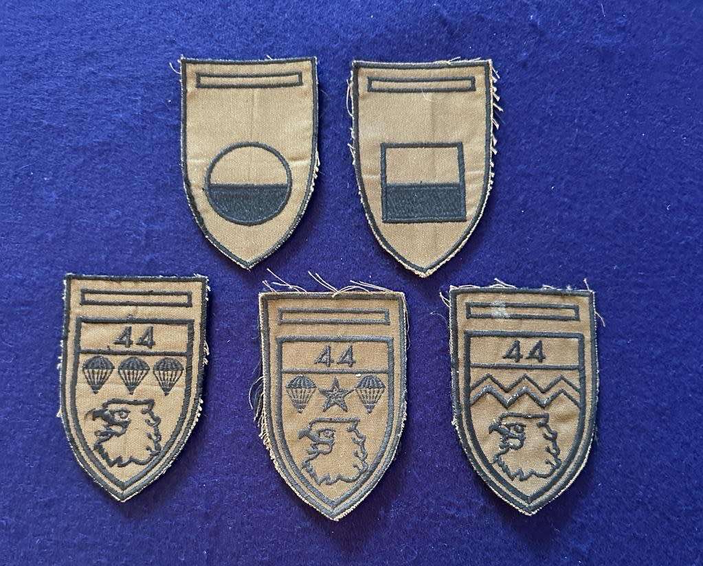 44 Para LOT of Nutria Company Flashes - 5 Badges