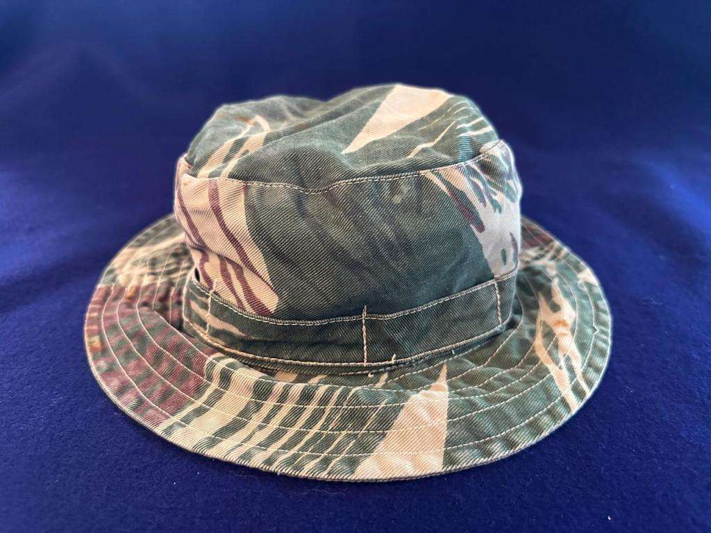 RHODESIAN Camoflage Bush-Hat - Great Condition - Period Piece