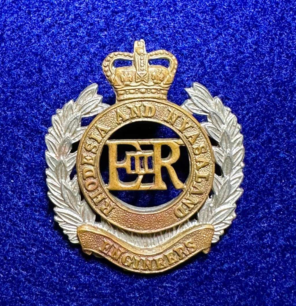 Rhodesian Corps of Engineers Set Cap and Collars Rhodesia Nyasaland QC Variation 1