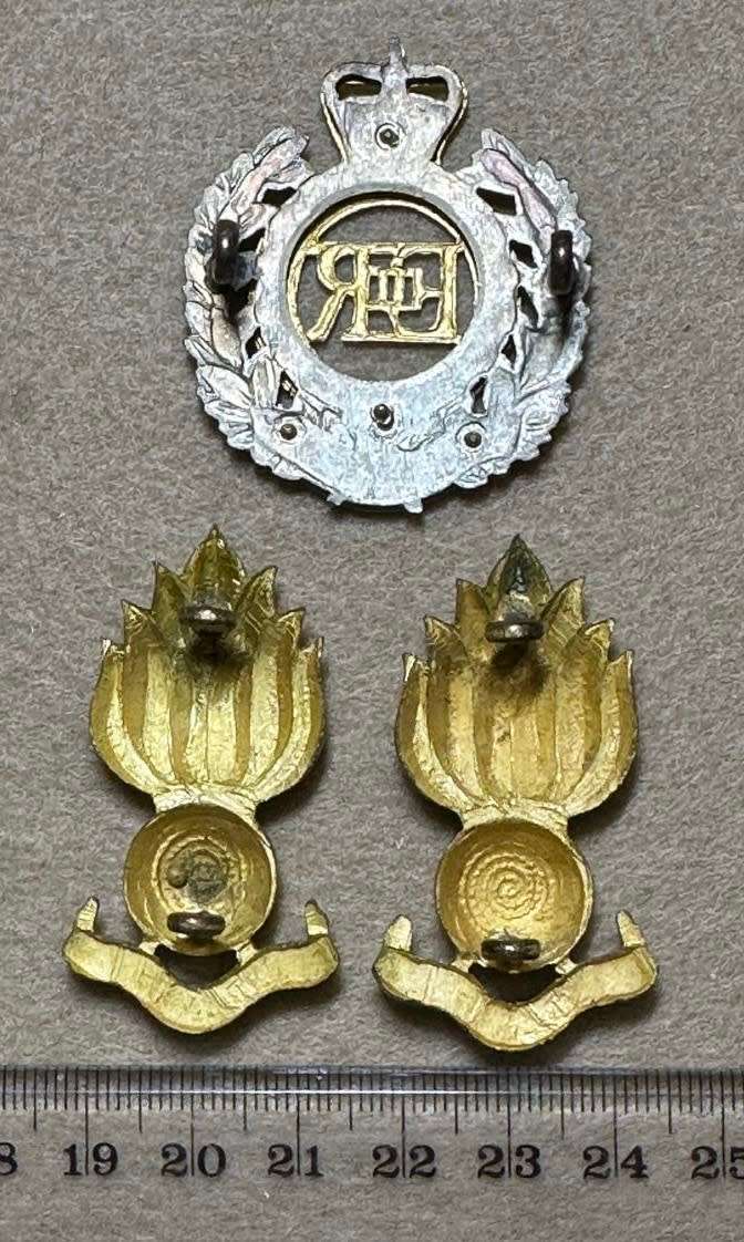 Rhodesian Corps of Engineers - Set Cap and Collars Rhodesia and Nyasaland QC - Variation 2