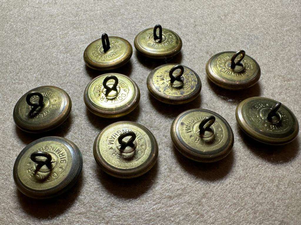 Rhodesian CUSTOMS AND IMMIGRATION - VARIED BRASS BUTTONS - LARGE, by DOWLER, BIRMINGHAM
