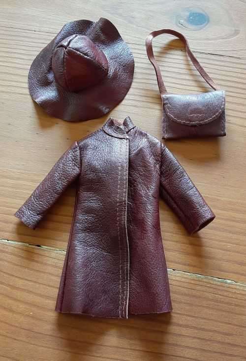 Genuine leather coat, hat and handbag to fit a Cindy doll