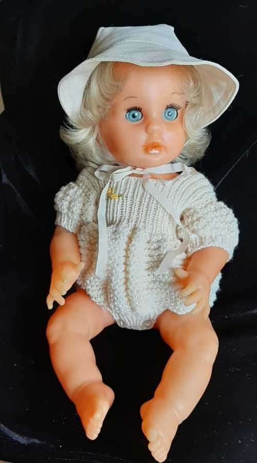 First Love Doll Clothes: Cream outfit with hat only