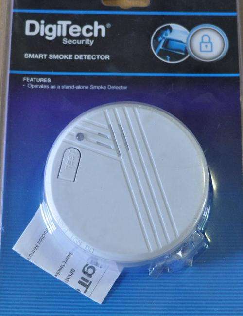 BRAND NEW SMOKE DETECTOR STAND ALONE