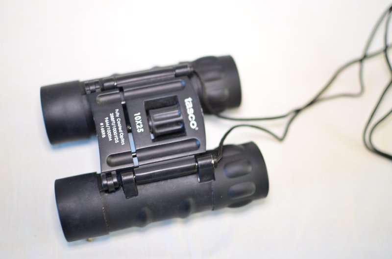 NEW VOYAGER 10X25 DCF BINOCULARS