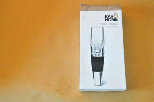 WINE PUMP & SAVER AND WINE AERATOR ONE BID FOR BOTH