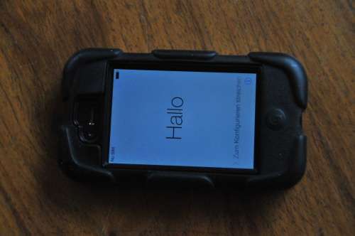 APPLE IPHONE OPEN TO ALL NETWORKS WITH HEAVY DUTY COVER