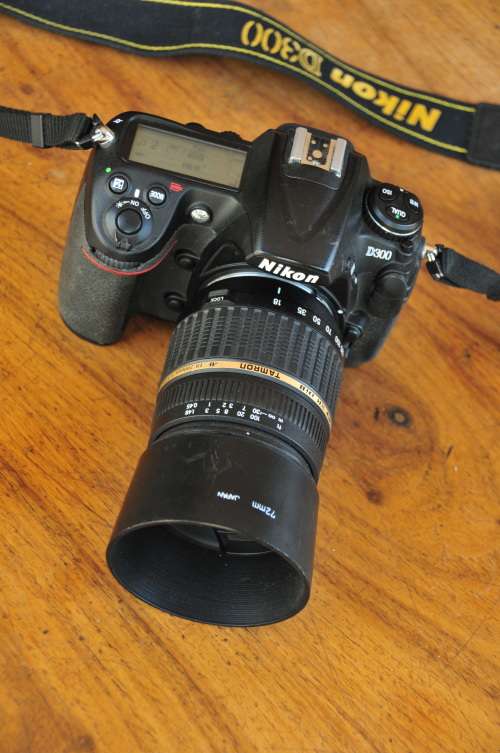 Nikon D300 with 18-200 Tamron lens included