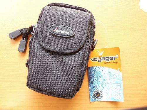 UNIVERSAL CAMERA BAG