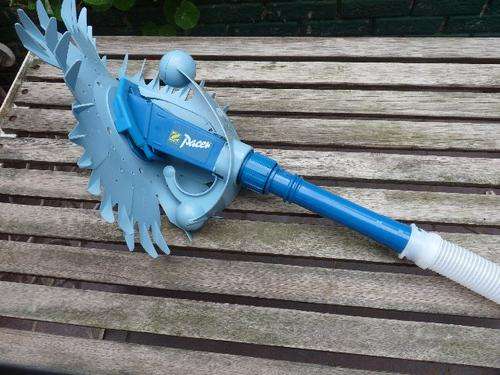 BRAND NEW POOL CLEANER PLEASE NOTE NO HOSES ZODIAC PACER