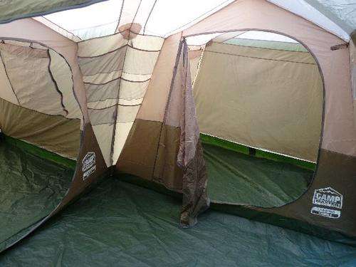 CRAZY AUCTION BRAND NEW 8 PERSON TWO BEDROOM TENT NO RESERVE
