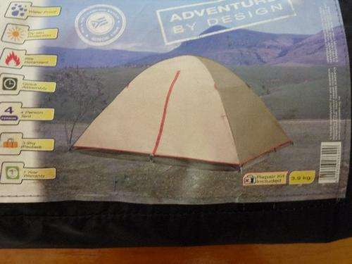 4 PERSON DOME TENT USED FOR DISPLAY