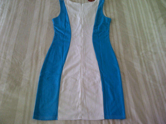 ***Stunning Ladies Sleeveless Blue & White Dress*** Great Quality Item*** Large***