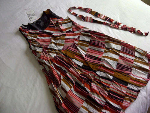 ***Cute & Funky Ladies Sleeveless Dress with matching belt***XXL, XXXL ONLY***BRAND NEW***