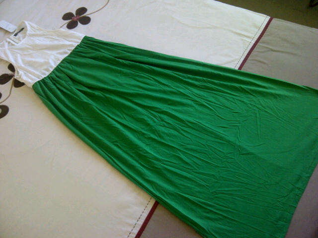 ***Beautiful Ladies Green Long Sleeveless Dresses with Stunning Colours & Zip Back***L, XL ONLY***