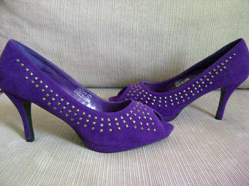 ***Beautiful Ladies Purple Suede Like High Heels***Size 7 ONLY****STUNNING***BRAND NEW***