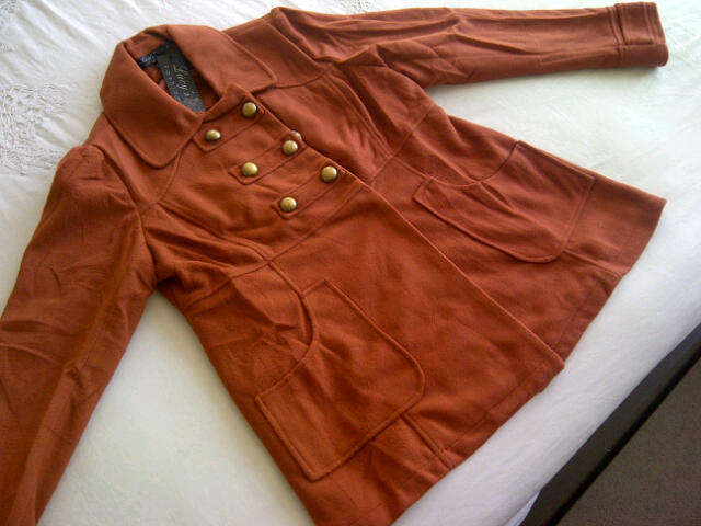 ***Winter is here***Stylish Ladies Trench-coat Jacket with Button up front***STUNNING***BRAND NEW***