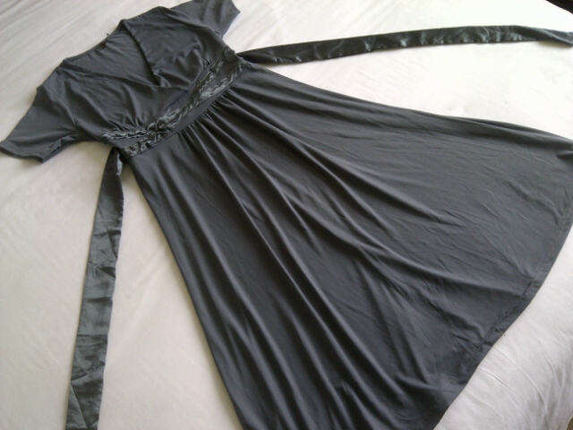 **Beautiful Ladies Dress With Stunning Detail & Tie Back Design**L**D GREY**LAST ONE**BRAND NEW**